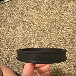 YETI Black Lid Ring